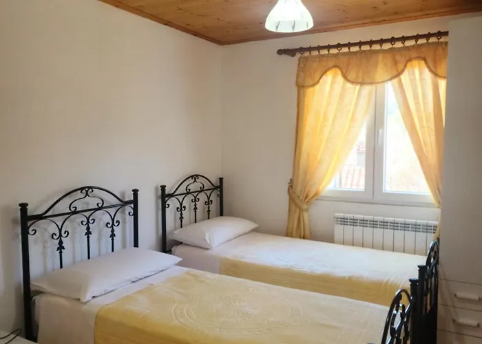 Agroturizem Devin Pensionat Qerret (Shkoder)